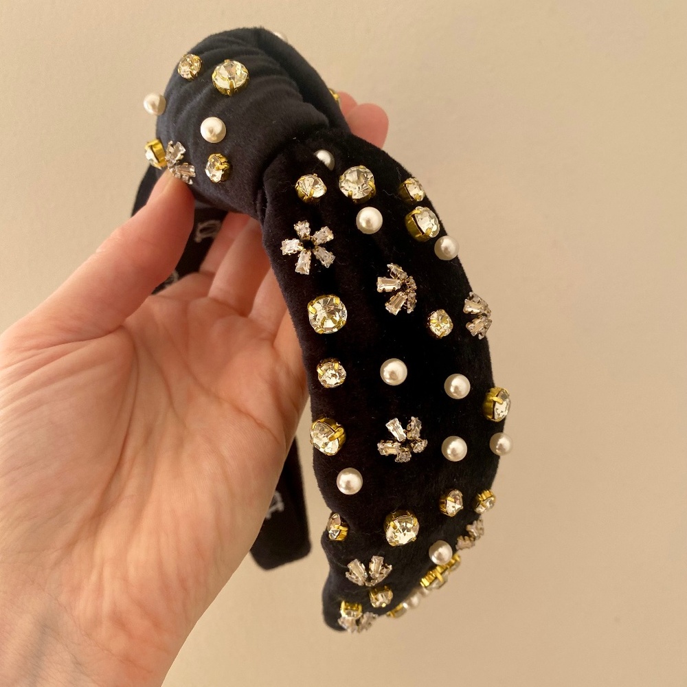 Black sparkly flower and pearl headband